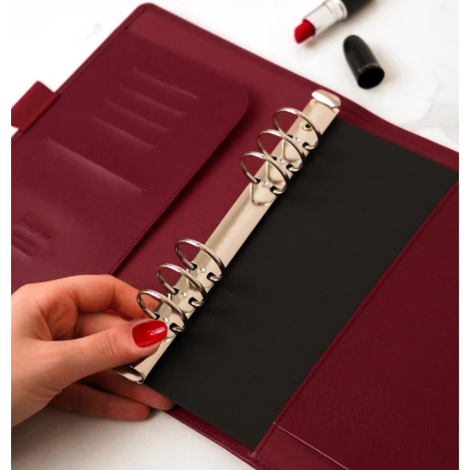 Filofax Saffiano A5 Dark Cherry diář vínový