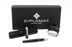 Levně Diplomat D40202085 Excellence A2 Black Lacquer CT sada plnicí pero, inkoust a kožené pouzdro